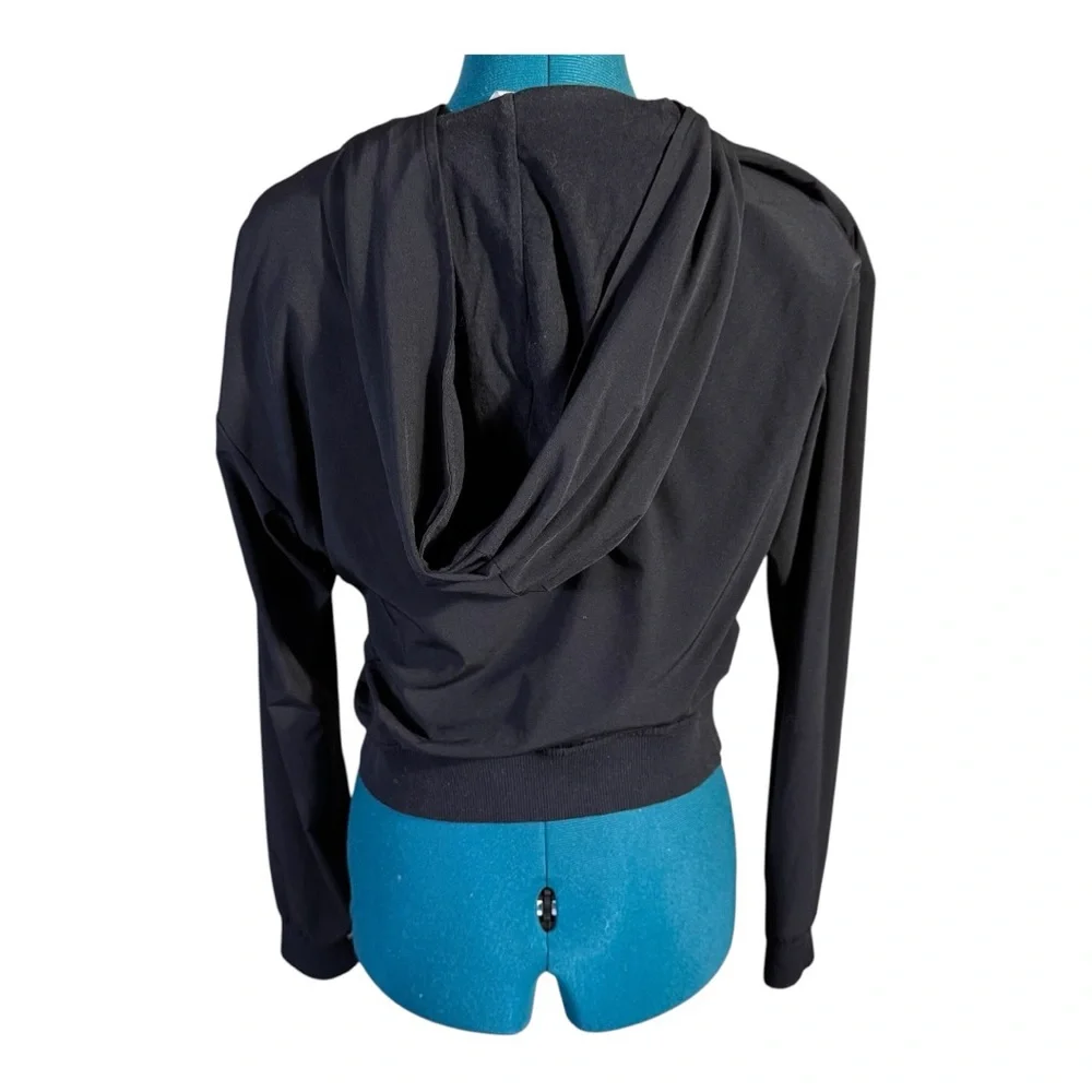 Fabletics Bomber - Picture 2 of 6